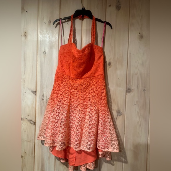 Lace betsy johnson asymmetrical halter dress - Picture 5 of 8